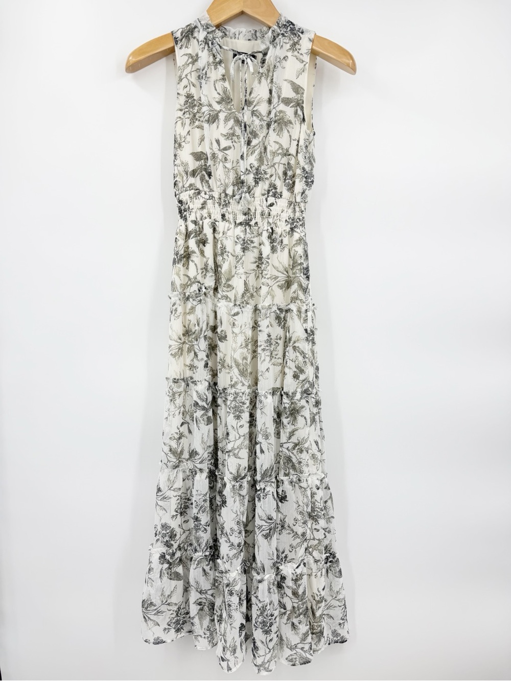Express Floral Toile Tiered Maxi Dress Cream Gray Sleeveless Cottagecore XS - Picture 13 of 13